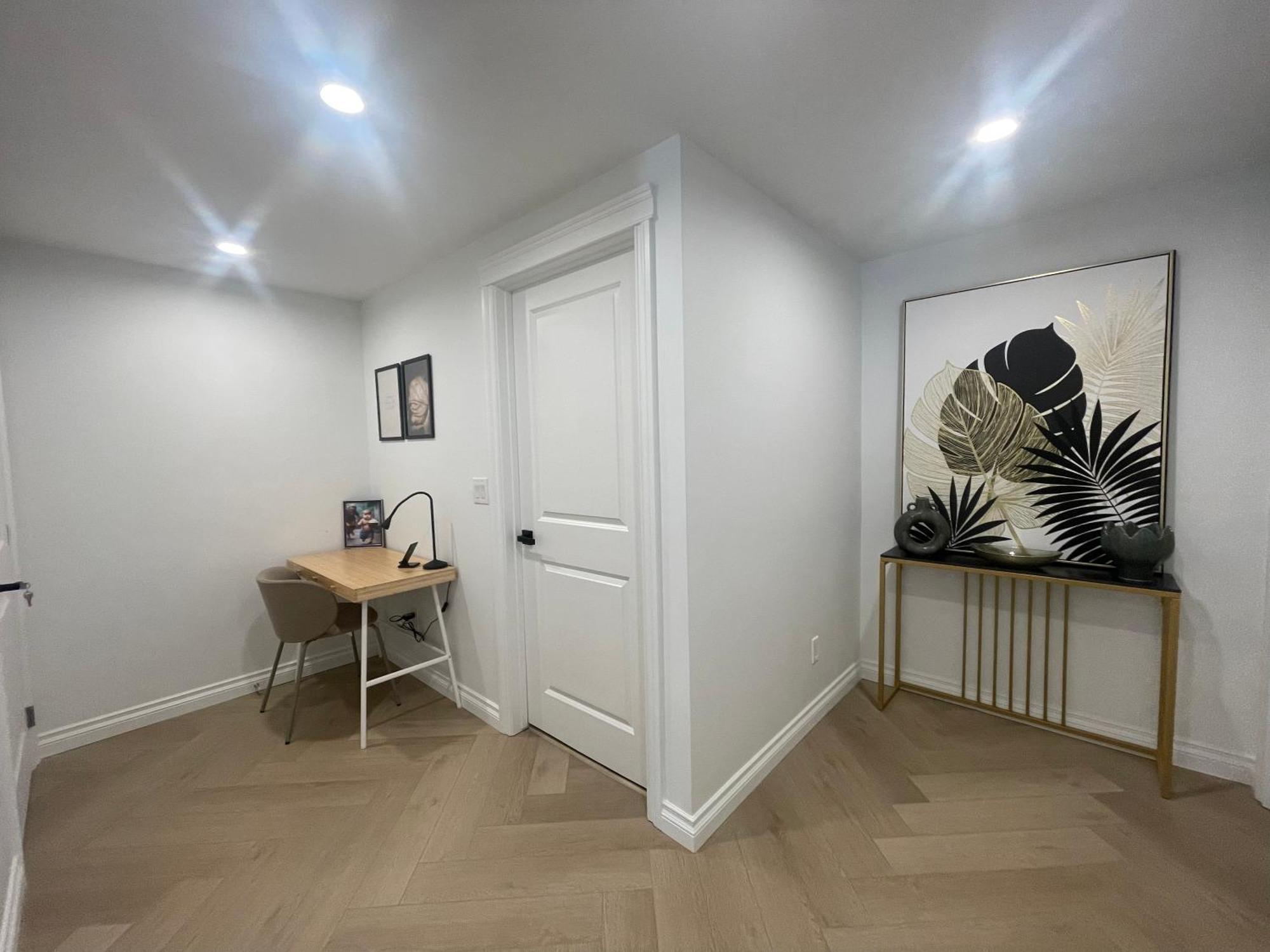 Elite Guest Walkout Basement Suite Retreat カルガリー エクステリア 写真